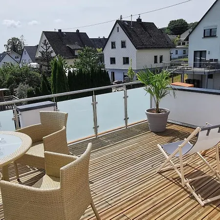 Schoene Aussicht Apartmán *